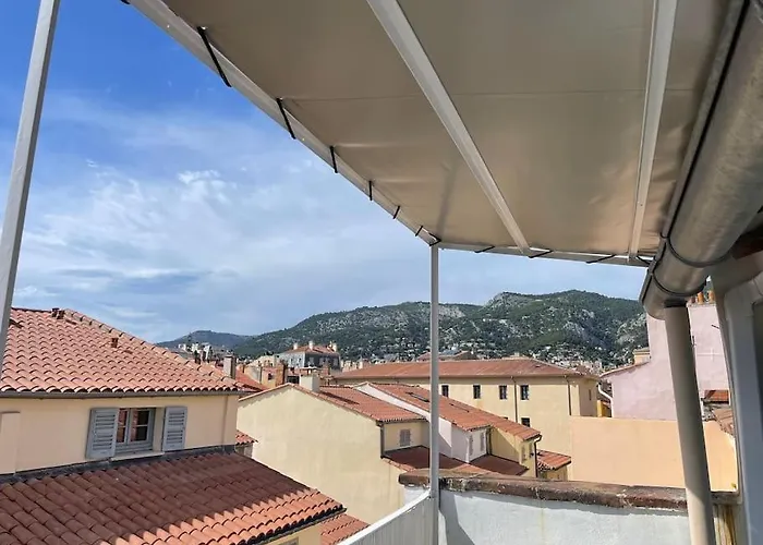Studio Hyper Centre Avec Balcon Wifi Et Climatisation