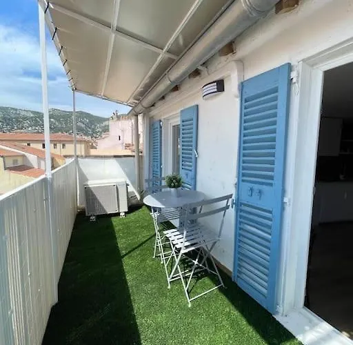 Studio Hyper Centre Avec Balcon Wifi Et Climatisation
